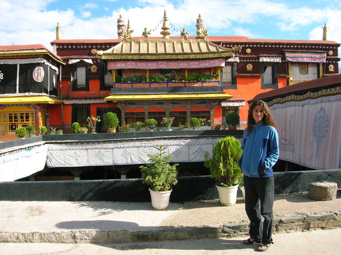 Kerri on the roof of the Jokhang temple. Lhasa, Tibet.